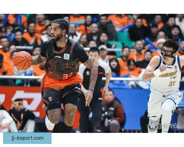 希克替补登场上演绝杀再次成就球队逆袭胜利瞬间